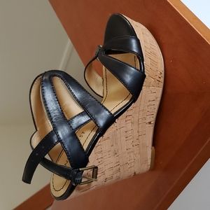 Nine West Nacia Black Platform Wedge Sandals size 5.5